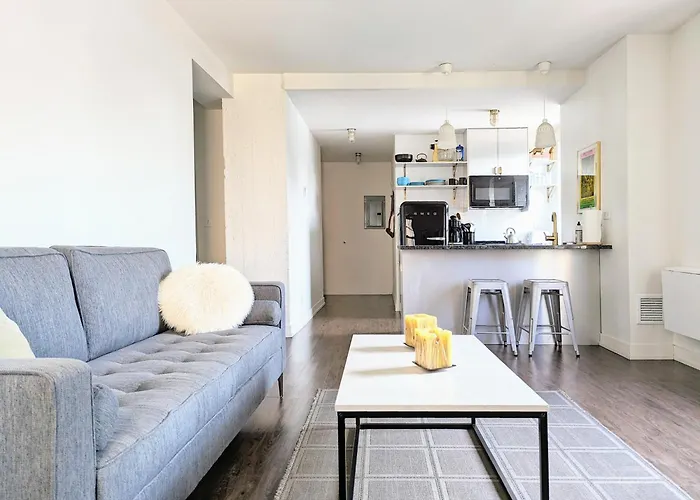 Uptown Gem Apartment Chicago