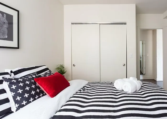Uptown Gem Apartment *